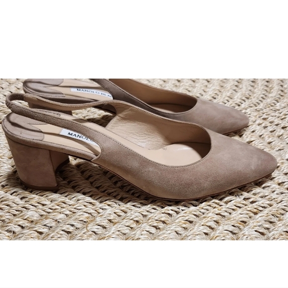 Manolo Blanik Allurasa 50 Beige Suede Slingback Block Heel EU 37 - Picture 2 of 4